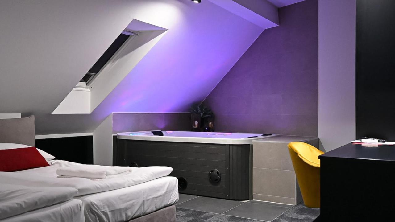 Savoy Residence 오시예크 외부 사진