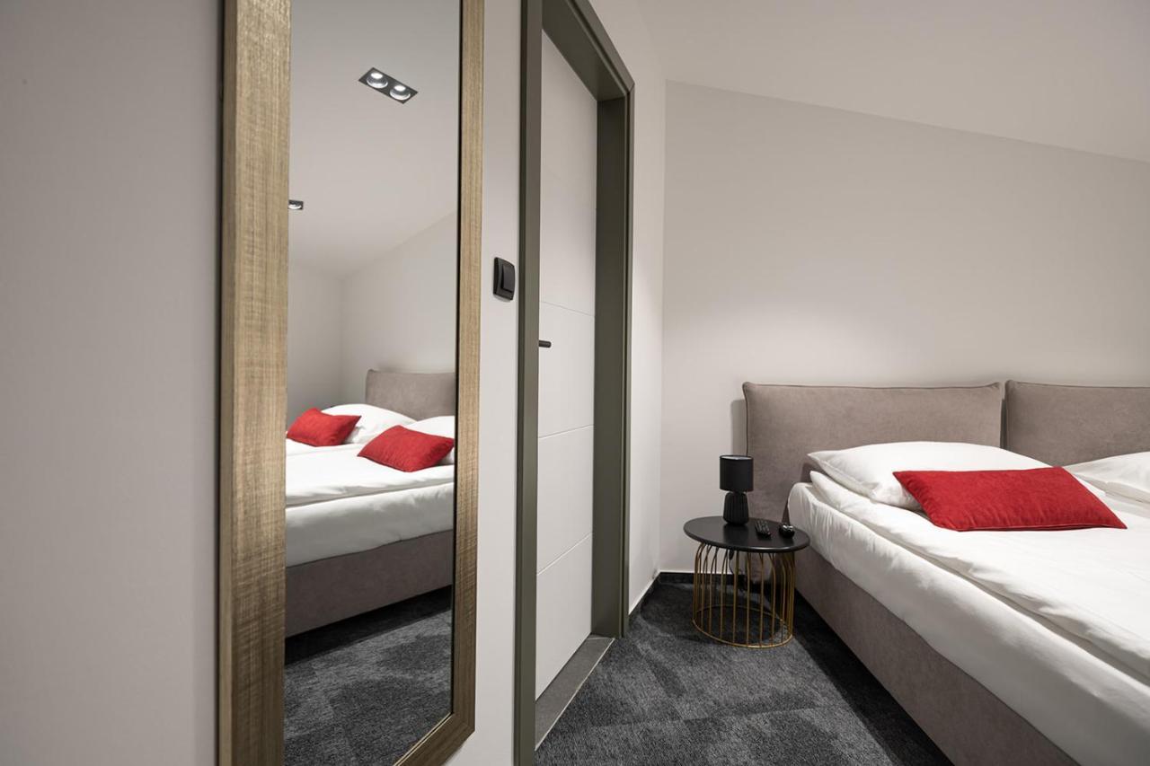 Savoy Residence 오시예크 외부 사진